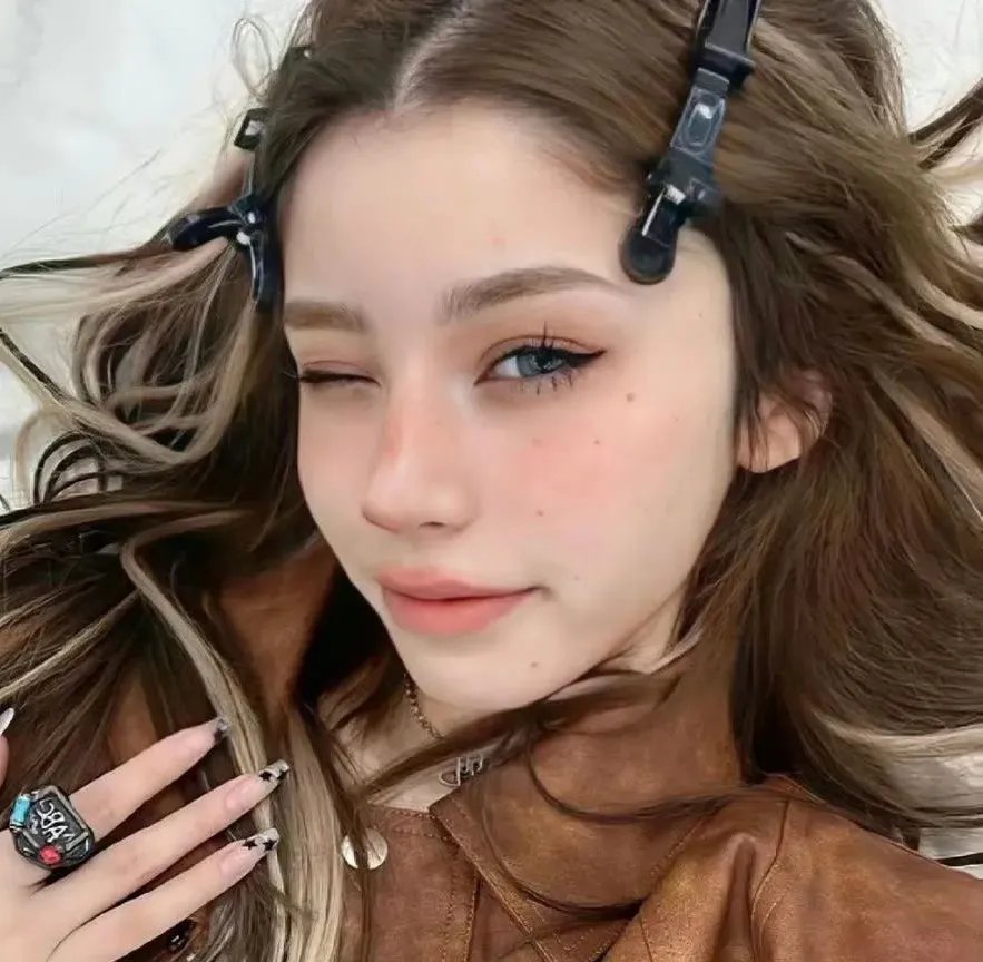 灰姑娘的手机情缘